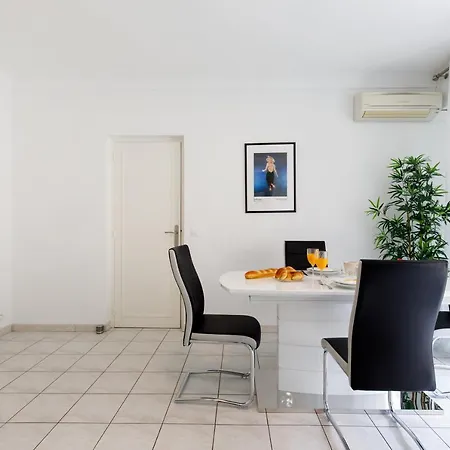 Sweet Yourhosthelper Apartment *